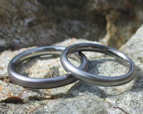 金属アレルギー対応】タンタルとハフニウムを内外で組み合わせた結婚