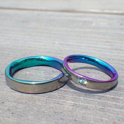 【金属アレルギー対応】鮮やかなグラデーションの発色・ジルコニウムの結婚指輪 1枚目の画像