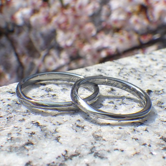 【金属アレルギーにならない結婚指輪】絶妙フィッティングのオーダーメイド・ハフニウムの結婚指輪 1枚目の画像