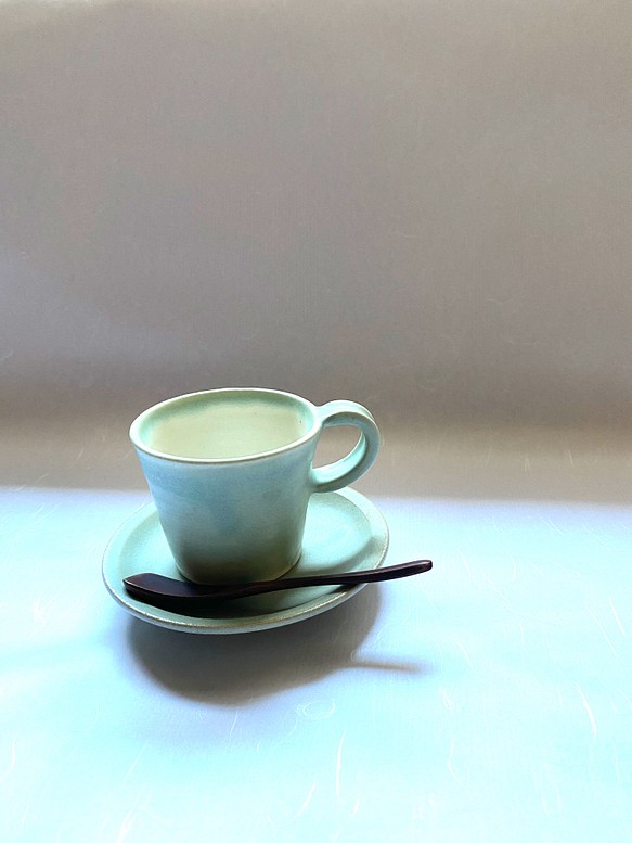 コーヒーカップ&ソーサー(黄緑) 1枚目の画像