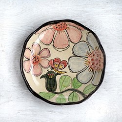 菊皿・花と蝶（ピンクの花） 1枚目の画像