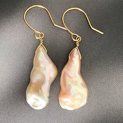 大きな美しい淡水パール ♚ピアス/ノンホールピアス ピアス（フック