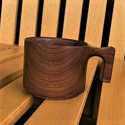【☆人気です・父の日のプレゼントに】たっぷり入る 木製マグカップ　wooden mag　ウオールナット0049 1枚目の画像