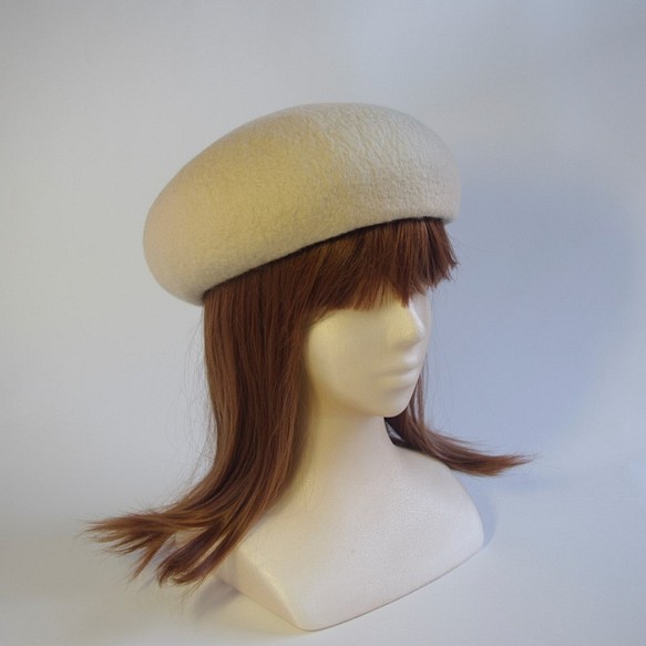 羊毛フェルトのぷっくらベレー帽（ミルクティー） 1枚目の画像
