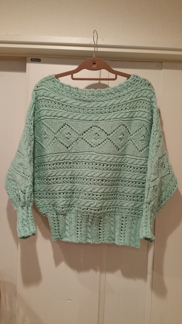 手編み　毛100% セーター 1枚目の画像