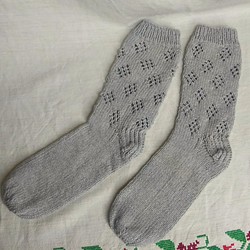 綿１００％・手編み靴下♪ソックス♪冷え対策♪出産祝いにも(お揃い糸のベビー用もあり） 1枚目の画像