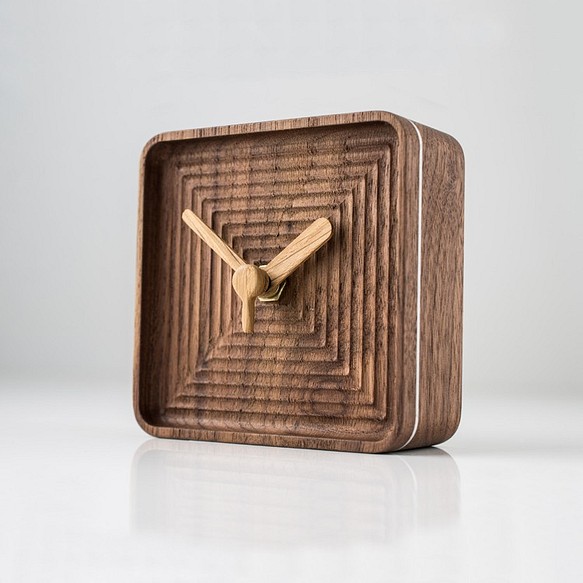 原木時鐘 , 實木桌鐘 第1張的照片