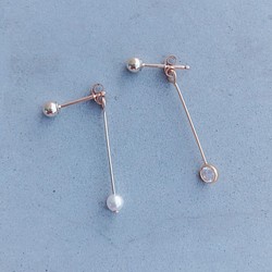 [非対称]日本のアコヤ真珠天然真珠のイヤリングスワロフスキーダイヤモンド14K 1枚目の画像