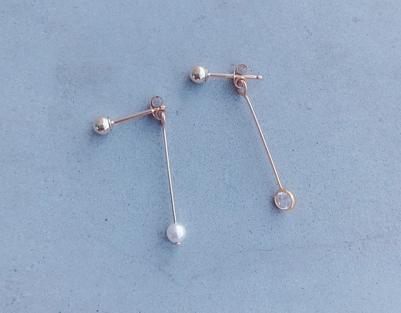 【Asymmetric】日本Akoya pearl天然珍珠Swarovski鑽石14K耳環 第1張的照片
