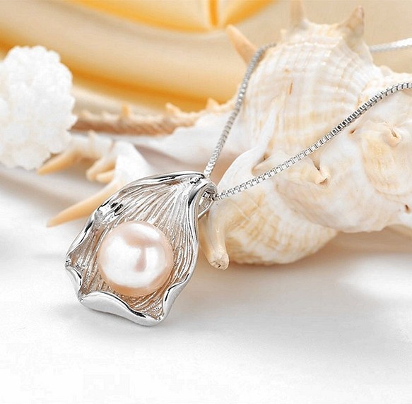 elegant 淡水真珠ネックレス 1枚目の画像
