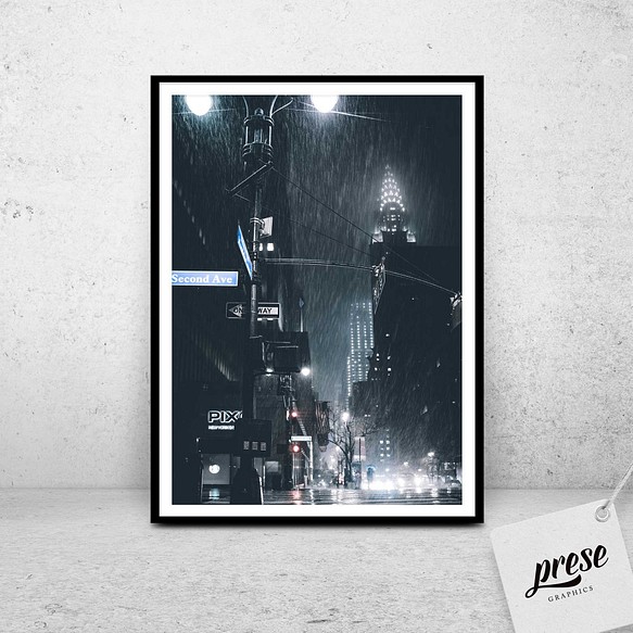 雨の夜のニューヨーク・シティ、クライスラービル 1枚目の画像