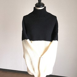 モダンな白×黒　可愛いゆったりセーター　ウール100％ 1枚目の画像