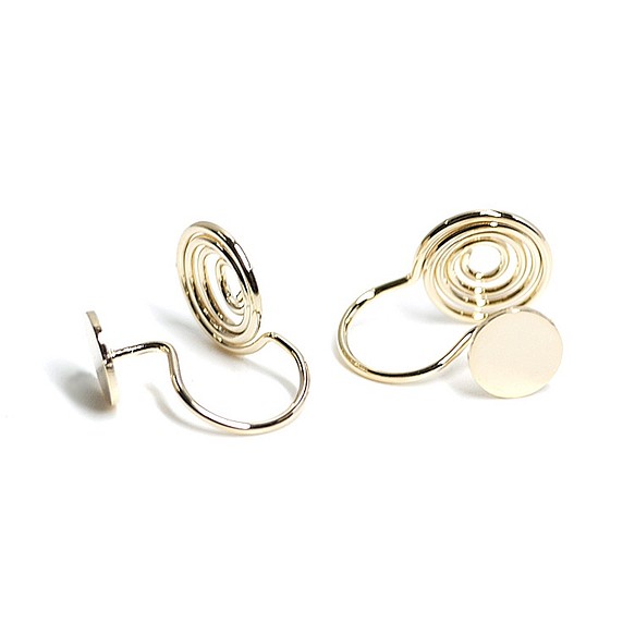 Creema限量銷售[2件]可愛的小巧圓形金耳環，軟骨耳環 第1張的照片