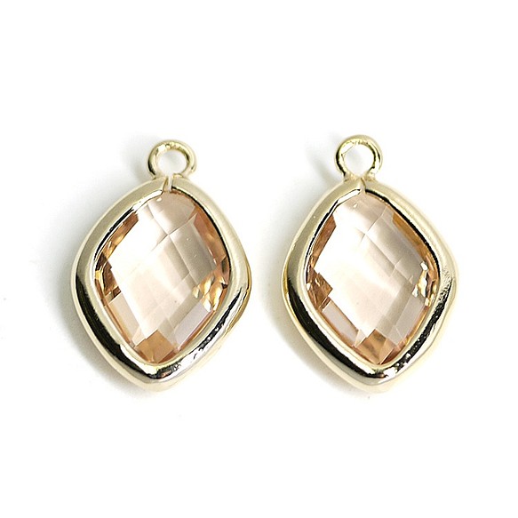 全新[2件]淺桃色玻璃16毫米鑽石形狀金色魅力 第1張的照片