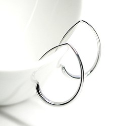 新[1對]大號約32毫米水滴形光澤銀鉤耳環，零件 第1張的照片