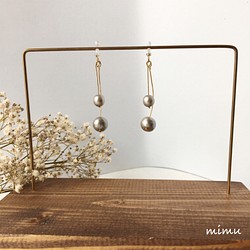 淑やかな装い☆silver×gray pearl & line earring[ピアス] 1枚目の画像