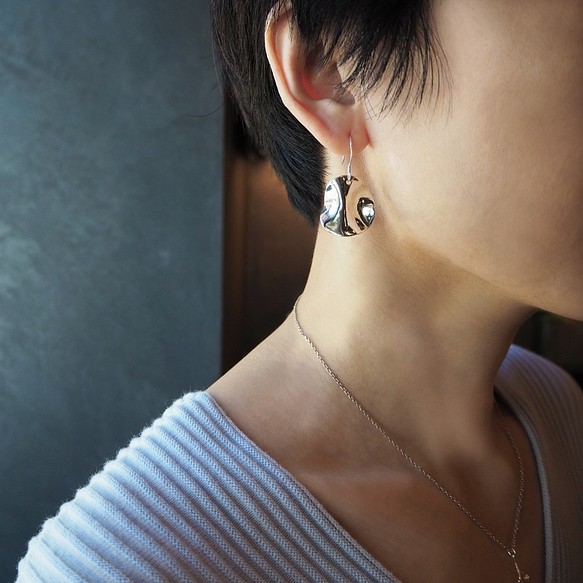 pearl wave earring_珍珠波浪耳環 限量 設計師 訂製 珠寶 第1張的照片