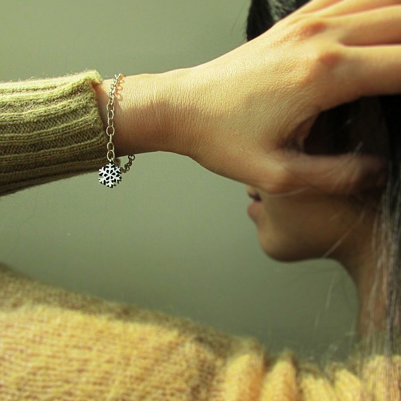 mittag BL404_snowflake bracelet_雪花手鍊 925純銀 限量 設計師手做 附品牌原木珠寶盒 第1張的照片