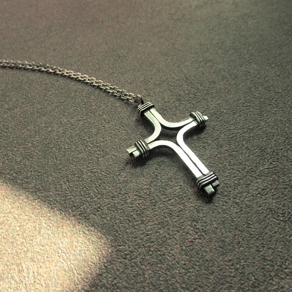 mittag NL820 cross d necklace_十字架d項鍊 925純銀 限量 設計師手做 附品牌包裝 第1張的照片