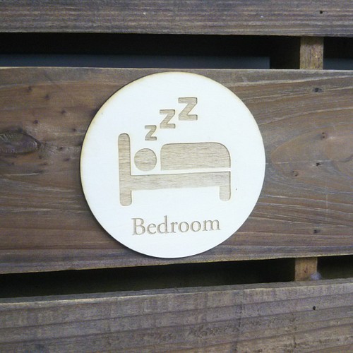 木製サインプレート 丸型 メッセージプレート ドアプレート ベッド
