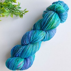 手染め毛糸 ソックヤーン z(2)100g 毛糸 Multicolor yarn 通販｜Creema