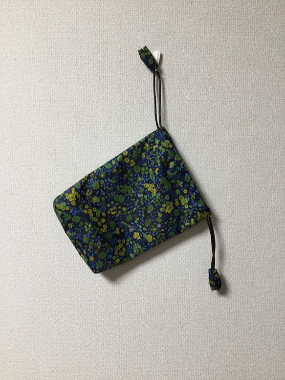 negoland ナイロンタフタ花柄小さな巾着袋（ナイロン、撥水生地、ナイロン巾着） 1枚目の画像