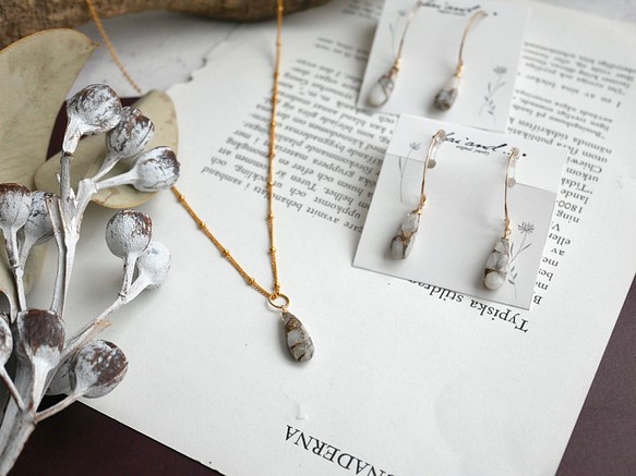 『秋の福袋』 Copper calcite 60㎝ long necklace + pierce/earring 1枚目の画像