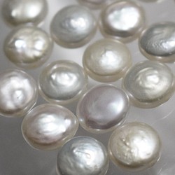 淡水パール バロック コイン 4粒 9~10mm 真珠 パーツ ルース 素材 干渉色 1枚目の画像