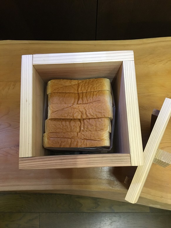 食パン収納ケース　一斤タイプ　吉野杉　無垢材 1枚目の画像