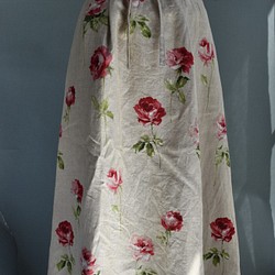 ＜1点物＞ローズプリントのリネンスカート 1枚目の画像
