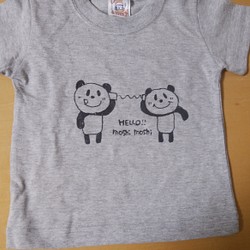 （受注制作)パンダちゃんと繋がるHello！もしもしTシャツ・2枚セット 1枚目の画像
