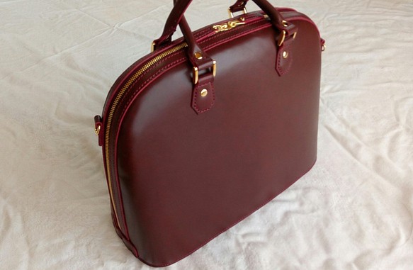 ブガッティ型バッグ（大型A4ファイル対応・ワインレッド色、各色） 1枚目の画像