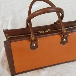 【受注制作】ヌメ革のバッグ2021モデル（キャメル+こげ茶色、その他各色組み合わせ） 1枚目の画像
