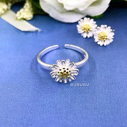 夏セール 白いデイジーの指輪 シンプルなリング  可愛い花 春 銀 sv  RURURV 【F3-1】 1枚目の画像