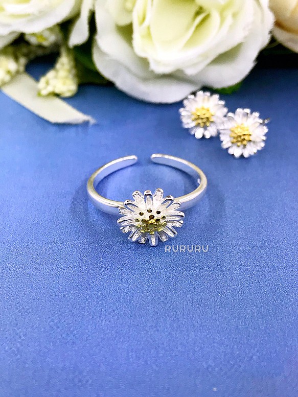 夏セール 白いデイジーの指輪 シンプルなリング  可愛い花 春 銀 sv  RURURV 【F3-1】 1枚目の画像