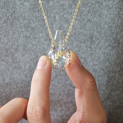 D'ORO - 手繪圖案水滴形玻璃球項鍊 Hand-paint droplet bubble necklace 第1張的照片