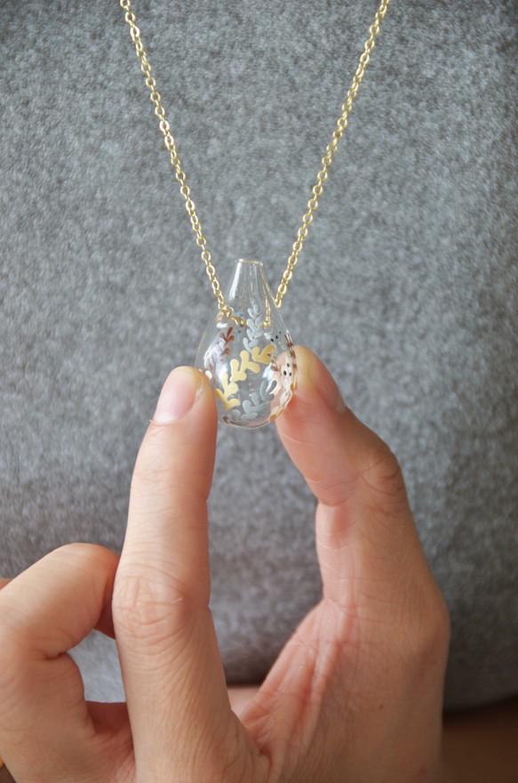 D'ORO - 手繪圖案水滴形玻璃球項鍊 Hand-paint droplet bubble necklace 第1張的照片