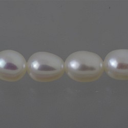 淡水パール　ライス(細長い型) ホワイト 4×5.5mm前後 AA級品  商品番号3104AA 1枚目の画像
