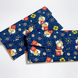 Xingsen-Clothの赤い封筒バッグ（青） Qバージョンのデニムはお金を稼ぐのに役立ち、宝物は無料で刺繍できます（中国語/ 1枚目の画像