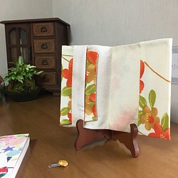 【kimono】着物リメイク 橙色花々×ウール ブックカバー(文庫) 1枚目の画像