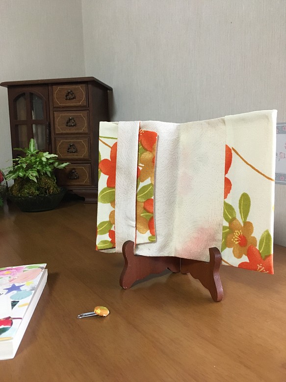 【kimono】着物リメイク 橙色花々×ウール ブックカバー(文庫) 1枚目の画像
