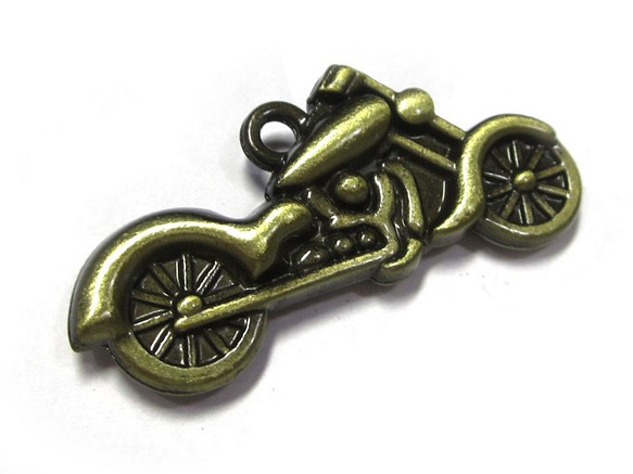 チャーム オートバイ 約46×22mm 真鍮古美【5個】6001596 1枚目の画像