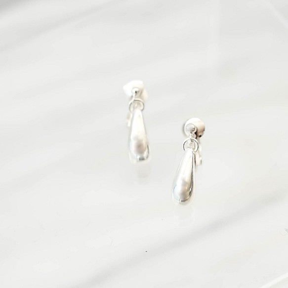 【送料無料】Teardrop silver Earrings 1枚目の画像