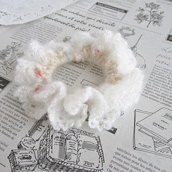 シュシュ ★ 雪の結晶 モヘア 毛糸 手編み 大人 ヘアアクセサリー 1枚目の画像
