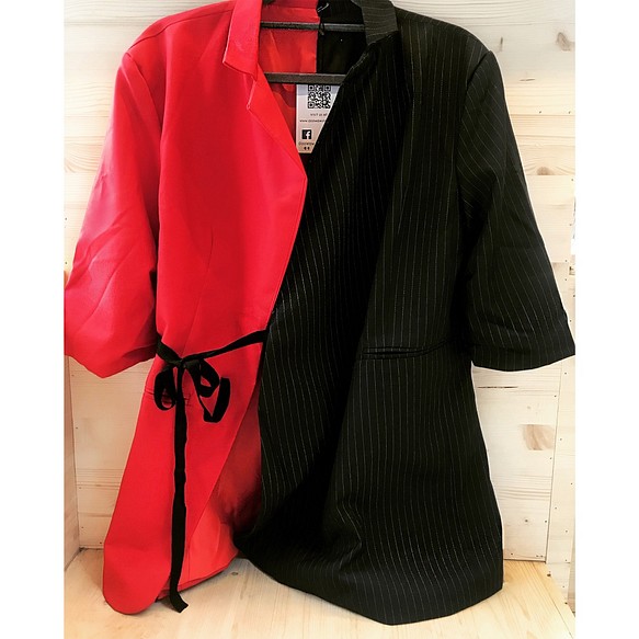 紅色直條紋西裝拼接Kimono Jacket 第1張的照片