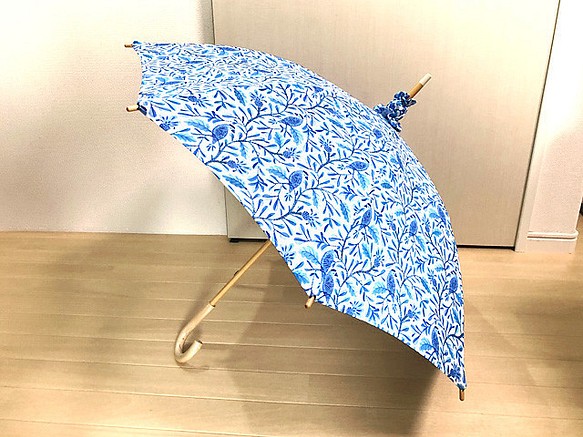 【おしゃれで便利な日傘袋付き】日傘　Birds 1枚目の画像