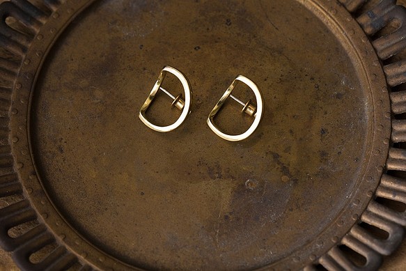 執拗與白眼 手工黃銅耳環單折 Stubborn brass earring 第1張的照片