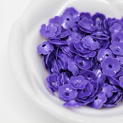 [再入荷]スパンコール 約520枚(約7g) 花カップ 7mm 紫 （SFC070PPBS00） 1枚目の画像