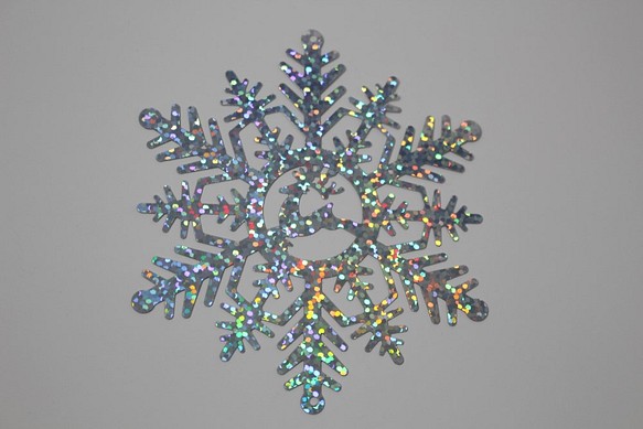 スパンコール　雪の結晶　大　ホログラム銀　2枚のセット(SSN88HSVBH00) 1枚目の画像