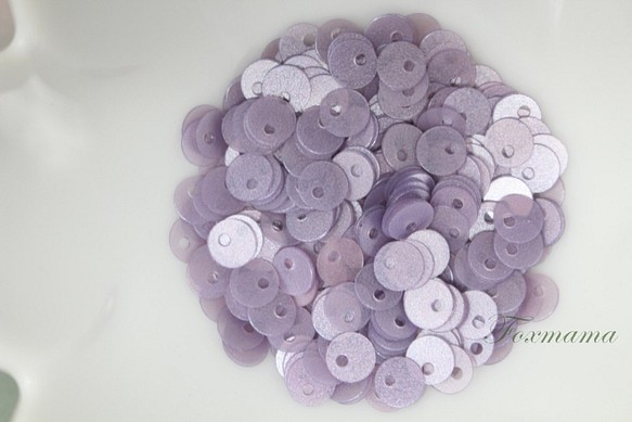 スパンコール 約700枚(約4g) 丸 5mm トップホール マット 薄紫 (SCC05MFMSATH) 1枚目の画像